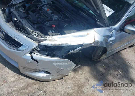 2010 Honda Accord 2.4 Ex из США, поврежденный, VIN 1HGCS1A71AA003690